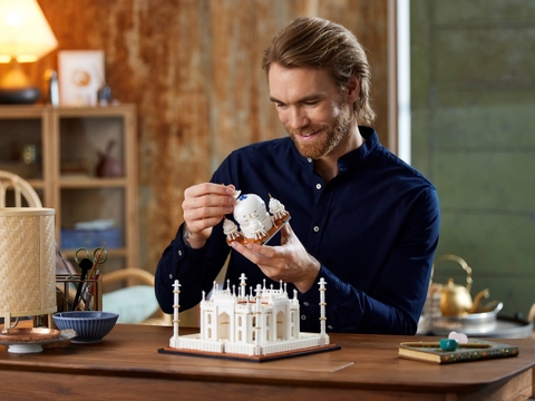 LEGO Taj Mahal 21056