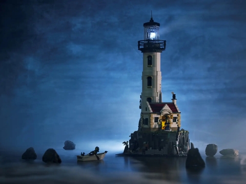 LEGO Motorized Lighthouse 21335
