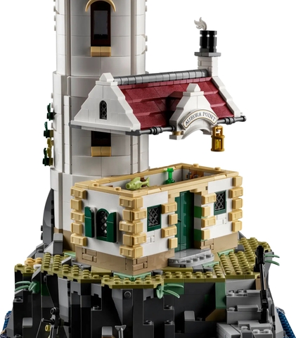 LEGO Motorized Lighthouse 21335
