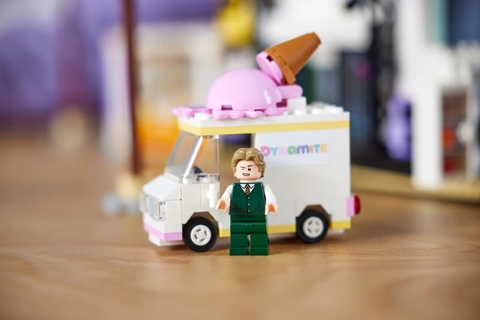 LEGO BTS Dynamite 21339