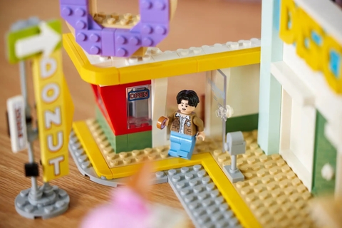 LEGO BTS Dynamite 21339