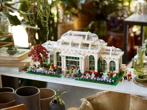 LEGO IDEAS The Botanical Garden 21353
