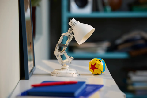 LEGO IDEAS ǀ Disney Pixar Luxo Jr. 21357