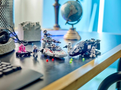 LEGO Star Wars Imperial Dropship vs. Rebel Scout Speeder 40755