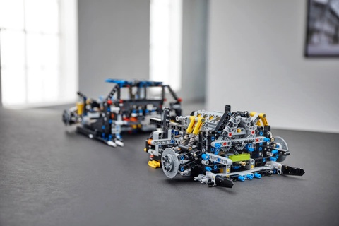 LEGO Technic Bugatti Chiron 42083