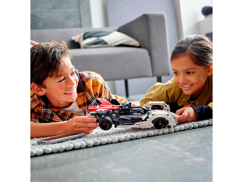 LEGO Technic Formula E® Porsche 99X Electric 42137