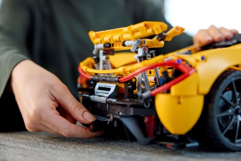 LEGO Technic McLaren P1™ 42172