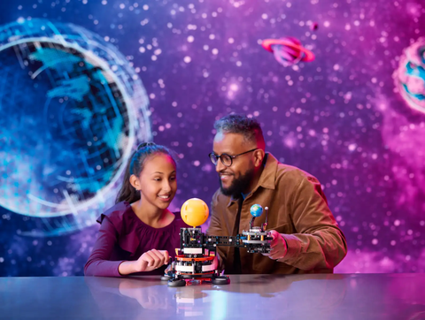 LEGO Technic Planet Earth and Moon in Orbit 42179