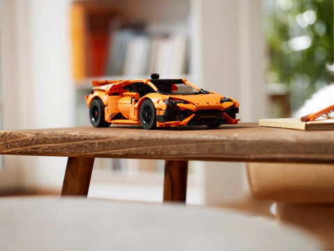 LEGO Technic Lamborghini Huracán Tecnica Orange 42196