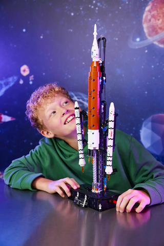 LEGO NASA Artemis Space Launch System Rocket 42221