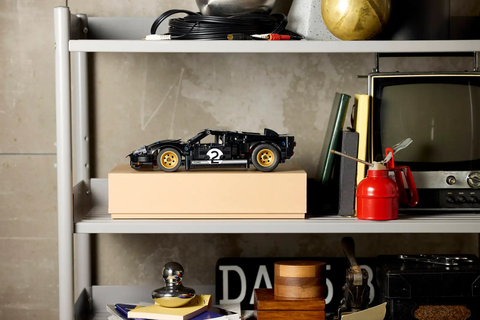 LEGO Technic 1966 Ford GT40 MKII Race Car 42223