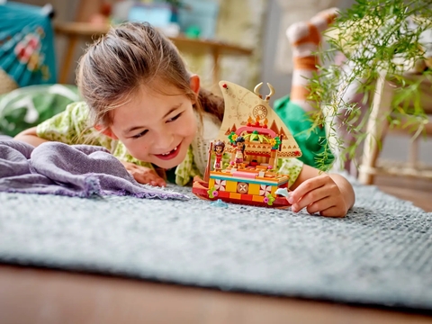 LEGO Moana's Wayfinding Boat 43210