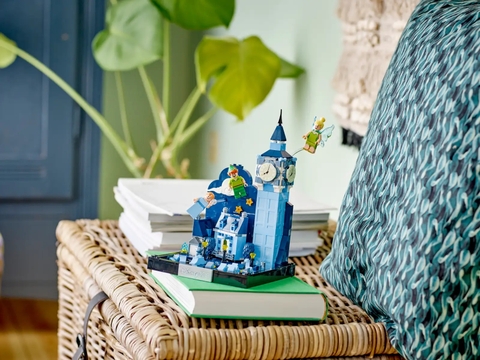 LEGO Peter Pan & Wendy's Flight over London 43232