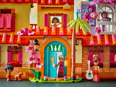 LEGO The Magical Madrigal House 43245