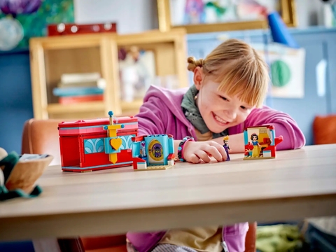 LEGO Snow White's Jewelry Box 43276