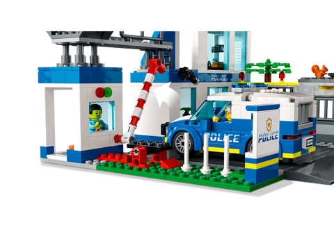 LEGO CITY Police Station 60316