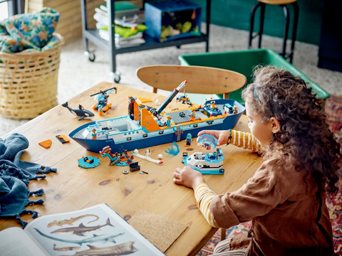 LEGO CITY Arctic Explorer Ship 60368