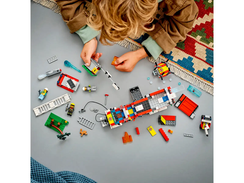 LEGO CITY Fire Command Truck 60374