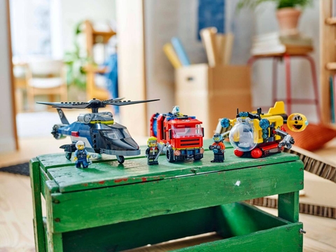 Lego Helicopter, Fire Truck & Submarine Remix 60462