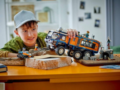 Lego Arctic Explorer Science Lab Truck 60471