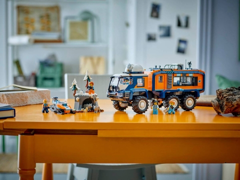 Lego Arctic Explorer Science Lab Truck 60471