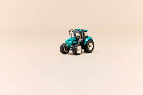 Lego City Tractor 60498