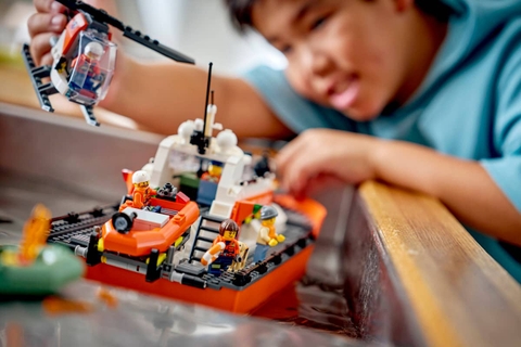 Lego City Coast Guard Rescue Boat & Helicopter 60504