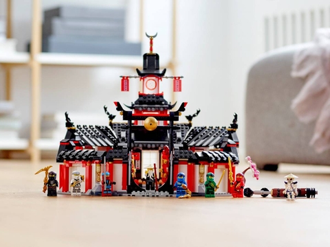 Lego Ninjago Monastery of Spinjitzu 70670