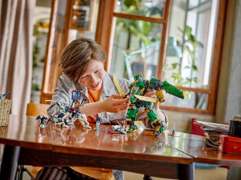 Lego Ninjago Lloyd’s Jet Mech 71845