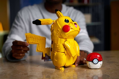 LEGO Pokémon Pikachu and Poké Ball 72152