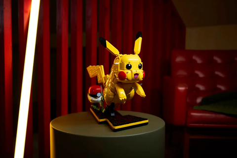 LEGO Pokémon Pikachu and Poké Ball 72152