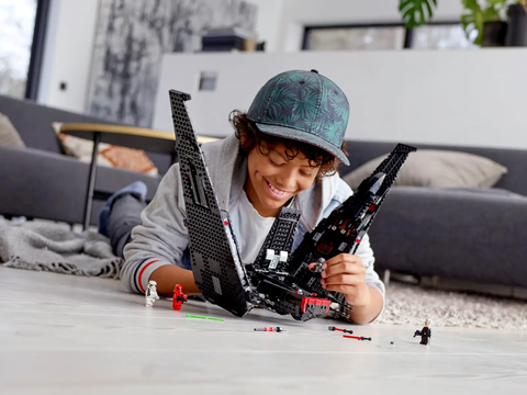 Lego Star Wars Kylo Ren's Shuttle 75256