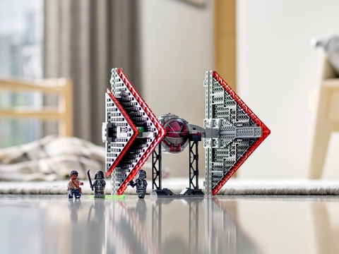 LEGO Star Wars Sith TIE Fighter™ 75272