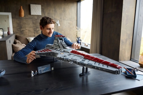 LEGO Venator-Class Republic Attack Cruiser 75367