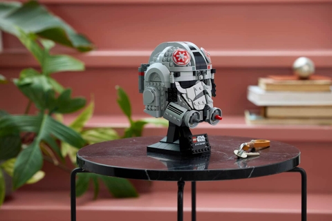 LEGO Star Wars AT-AT Driver™ Helmet 75429