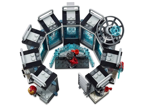 Lego Marvel Avengers Iron Man Hall of Armor 76125