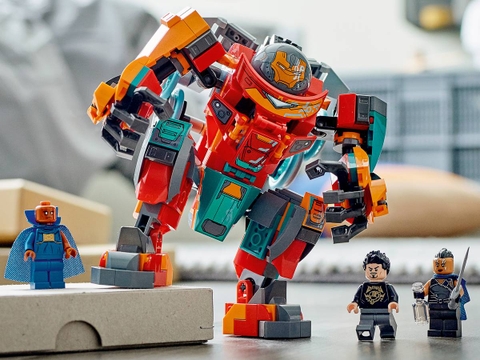 Lego Marvel Tony Stark's Sakaarian Iron Man 76194