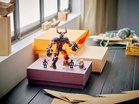 LEGO Marvel Thor vs. Surtur Construction Figure 76289