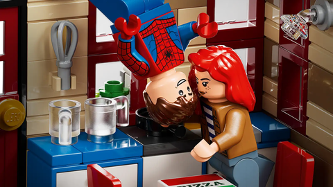 LEGO Marvel Peter Parker’s Apartment 76317