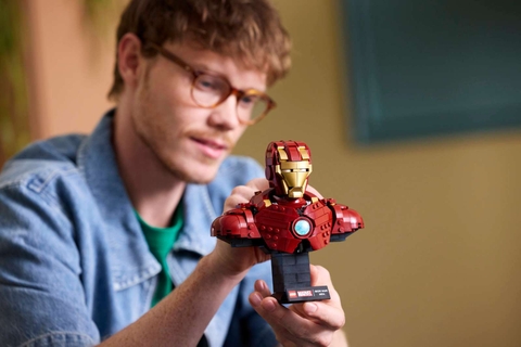 LEGO Iron Man MK4 Bust 76327