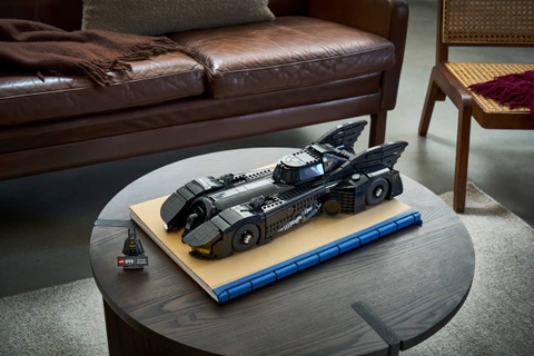 Lego Batman Returns™ Batmobile™ 76355