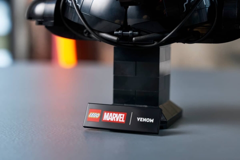 LEGO Marvel Venom Bust 76356