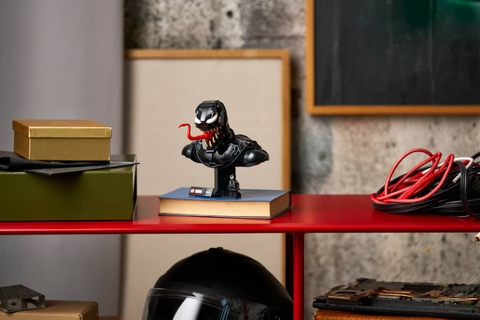 LEGO Marvel Venom Bust 76356
