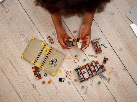 Lego Harry Potter Hogwarts Moment: Herbology Class 76384