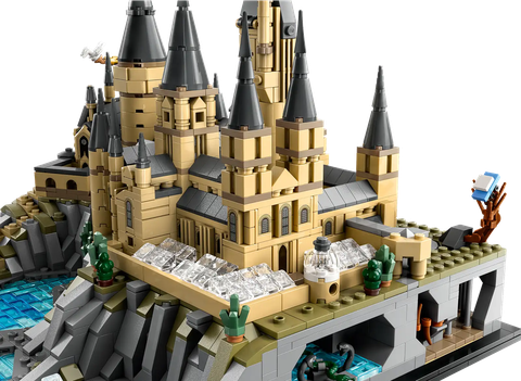 LEGO Hogwarts™ Castle and Grounds 76419