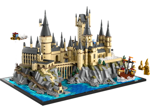 LEGO Hogwarts™ Castle and Grounds 76419