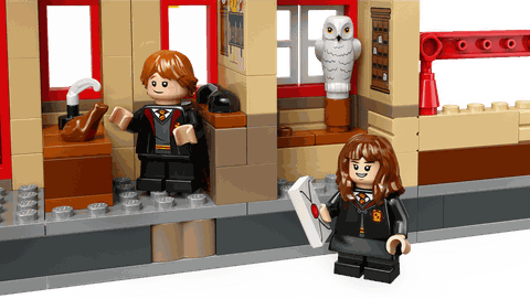 Lego Harry Potter Hogwarts Express Train with Hogsmeade Station 76423
