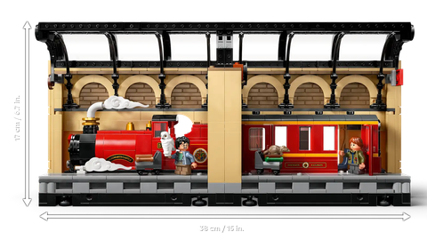 LEGO Book Nook: Hogwarts™ Express 76450