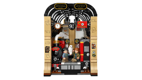 LEGO Book Nook: Hogwarts™ Express 76450