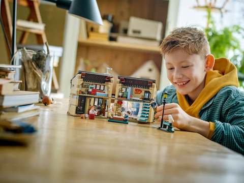 LEGO Privet Drive: Aunt Marge's Visit 76451